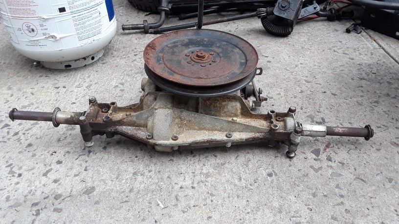 Spicer 6 Speed Transaxle for Lawn Tractors, Excellent Condition