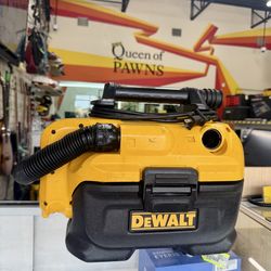 Dewalt Portable Vacuum