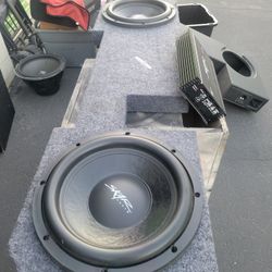 UNAS BOCINAS Y AMPLIFIER SKAR