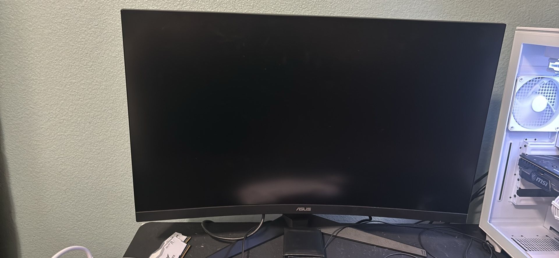 ASUS TUF Gaming 32" 1440P HDR Curved Monitor (VG32VQ1B)