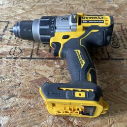 DEWALT 20vr MAX XR CORDLESS HAMMER Drill