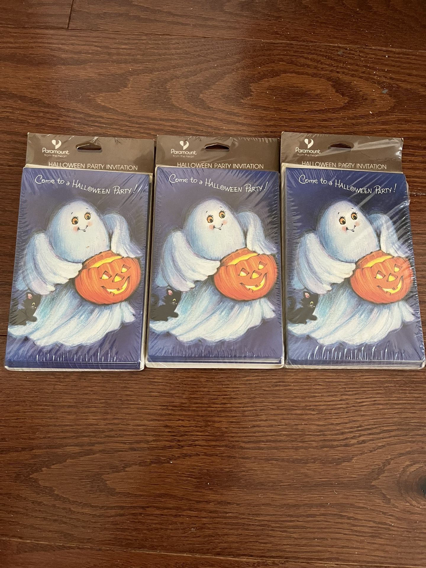 30 Paramont Halloween party invitations with envelopes total of three packs 10 invitations per pack