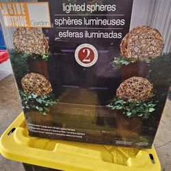 Outdoor Light / Garden Tree Decor 