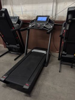 Proform 5000 Pro Trainer Treadmill with incline, folding, and speed