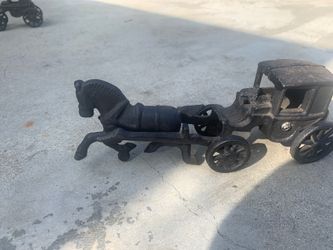 Cast iron toy horse and buggy