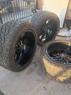 3 rims and tires 33x12.50R20