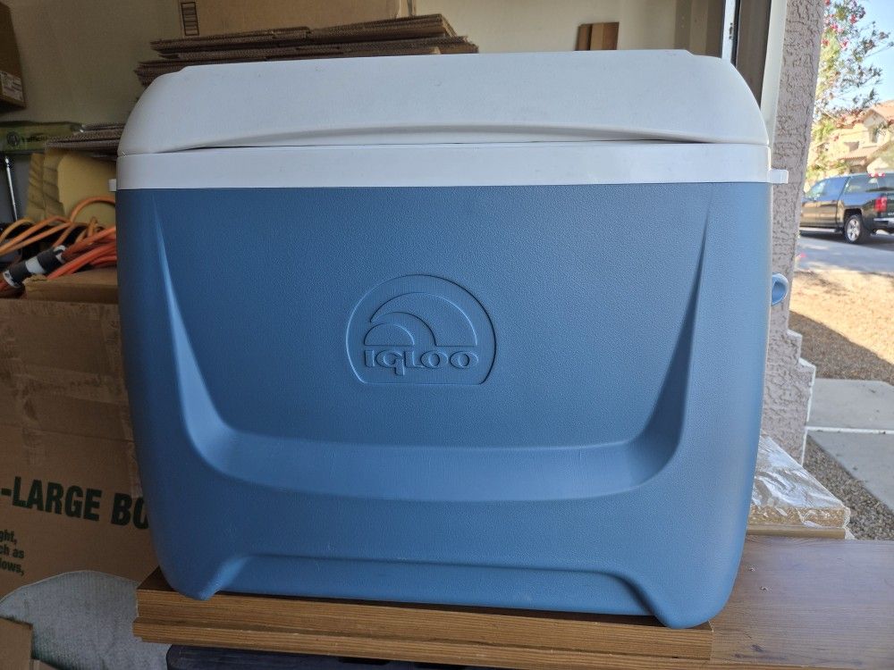Igloo Ice Chest