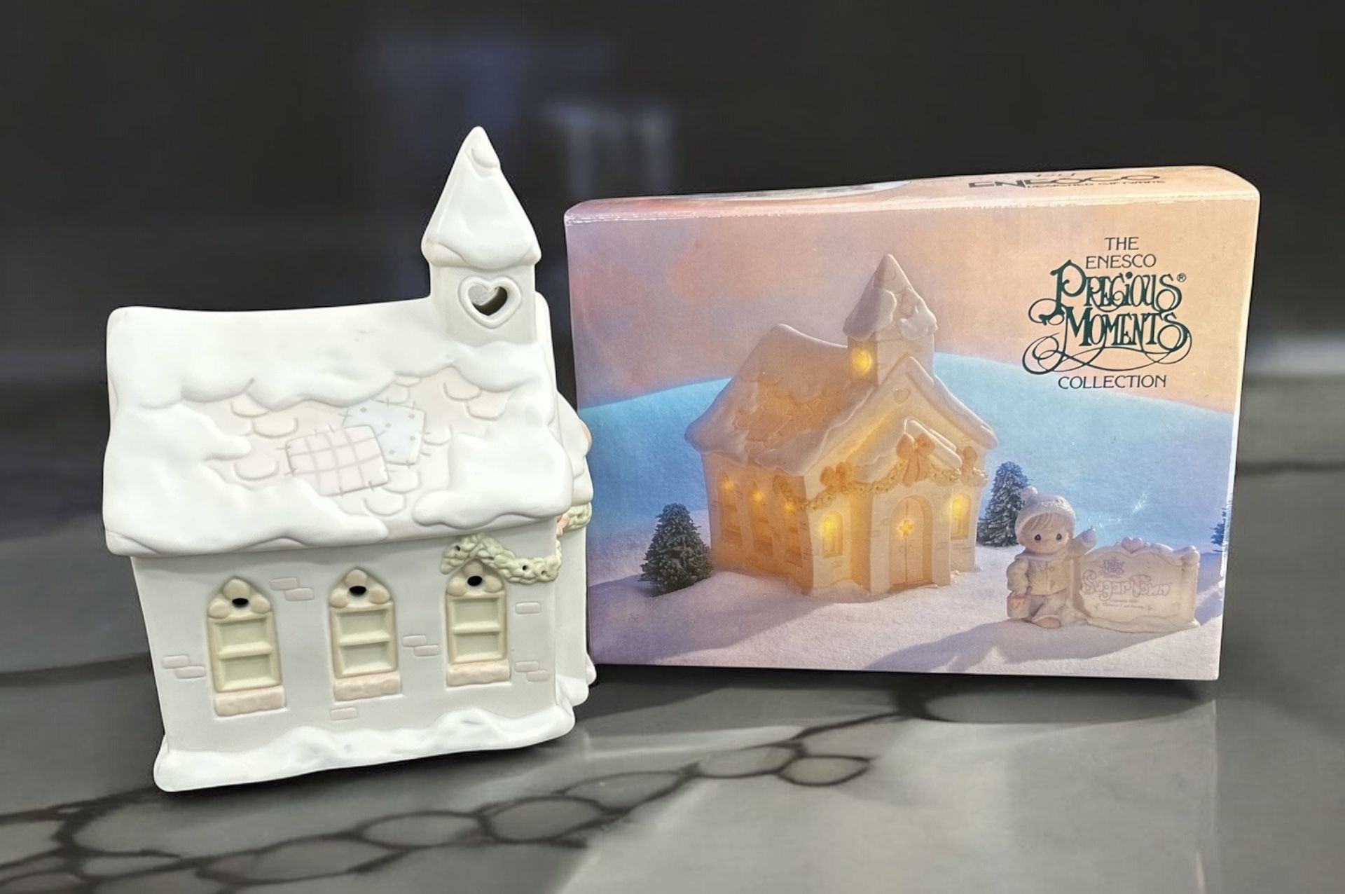 Enesco 1992 Precious Moments Sugar Town Chapel Nightlight 529621