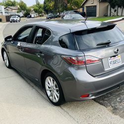 Lexus Ct200h