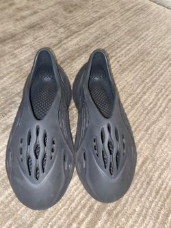 Yeezy Foam Runner