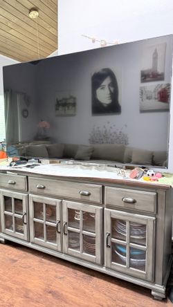 TV stand console and 75” smart TV
