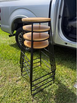 28” Backless Bar Stools with Natural Wood Color Seat (4x)