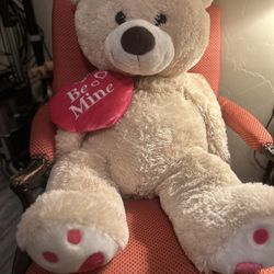 Big , Super Soft Valentines Bear 