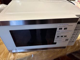 White Hamilton Beach Microwave