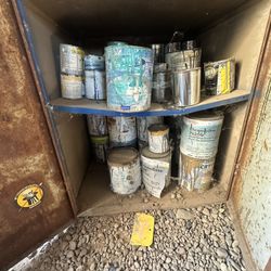 Automotive Paint Clean Out  Free Must Take All 