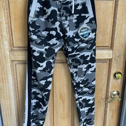Superdry Sport Jogger Pants Mens L  Camo Drawstring Zip Pockets Logo new