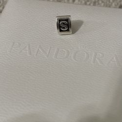 Pandora 
