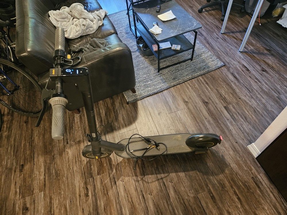 Segway Ninebot Max G30P folding escooter