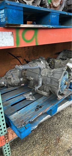 Motores transmisión y partes de autos