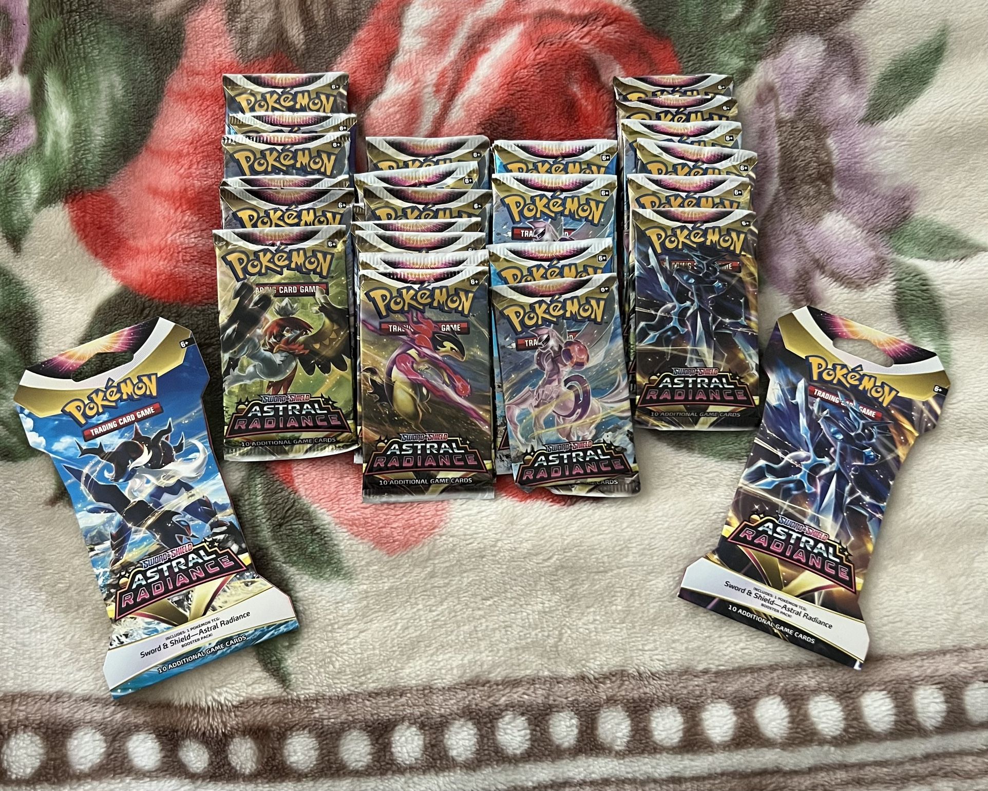 Pokémon Astral Radiance Booster Packs (28)