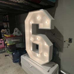 Marquee Number