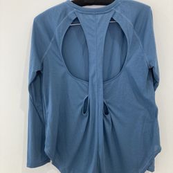 Under Armor Blue Long Sleeve Shirt Small