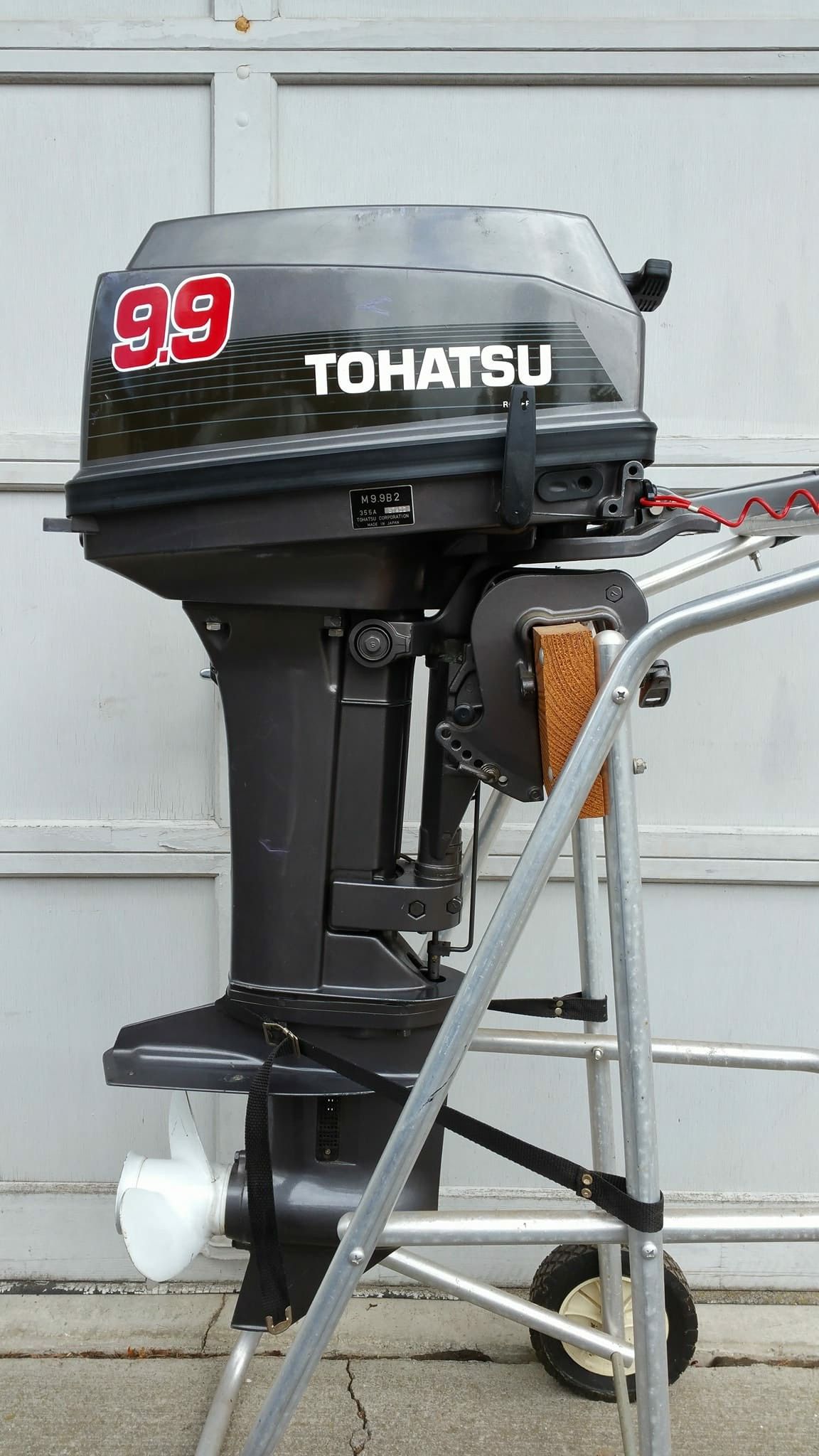 Tohatsu 9.9 hp motor