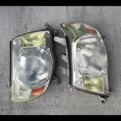 2005 /2011 Toyota Tacoma PreRunner Original factory HEADLIGHTS (Left&Right) sides