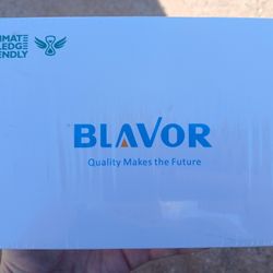 BLAVOR Solar Charger 