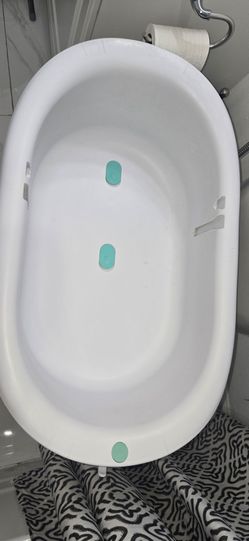 Fridamom Plastic Baby Bathtub