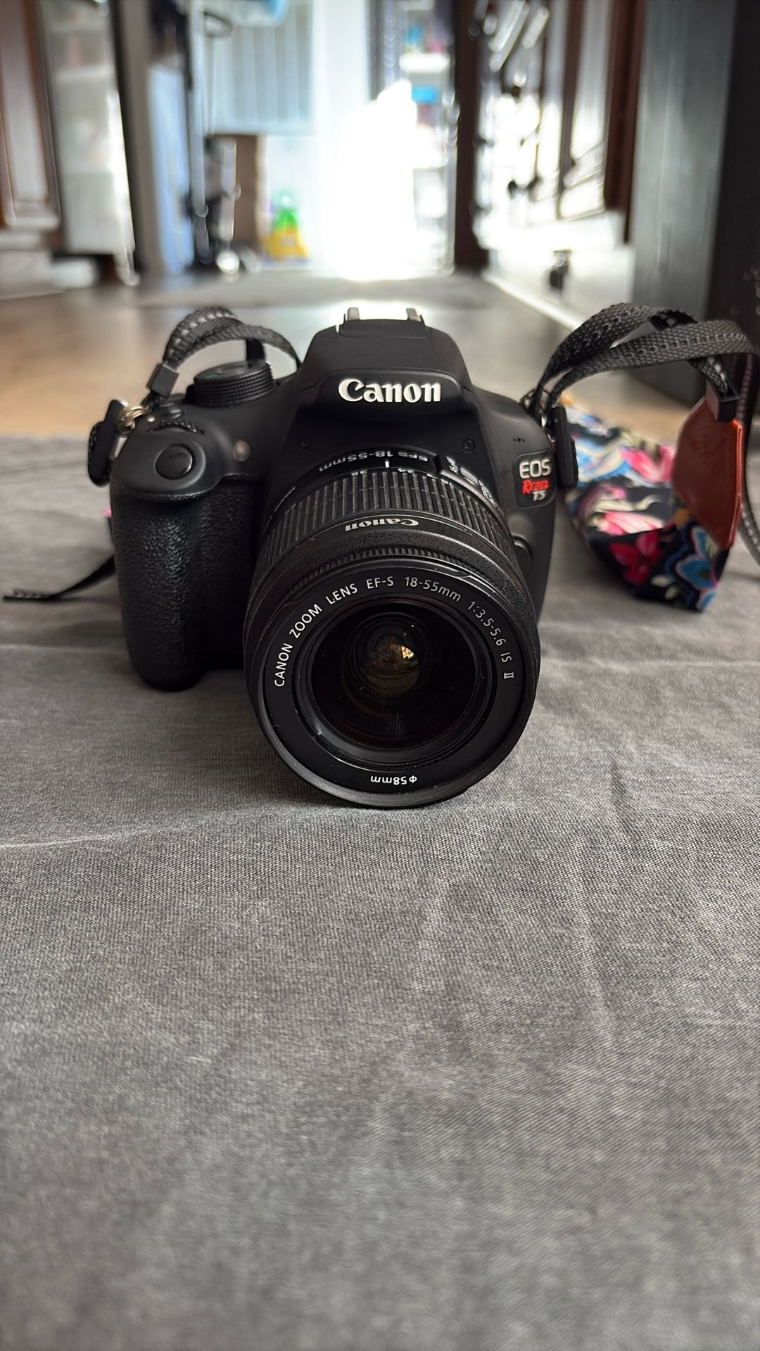 Canon EOS Rebel T5