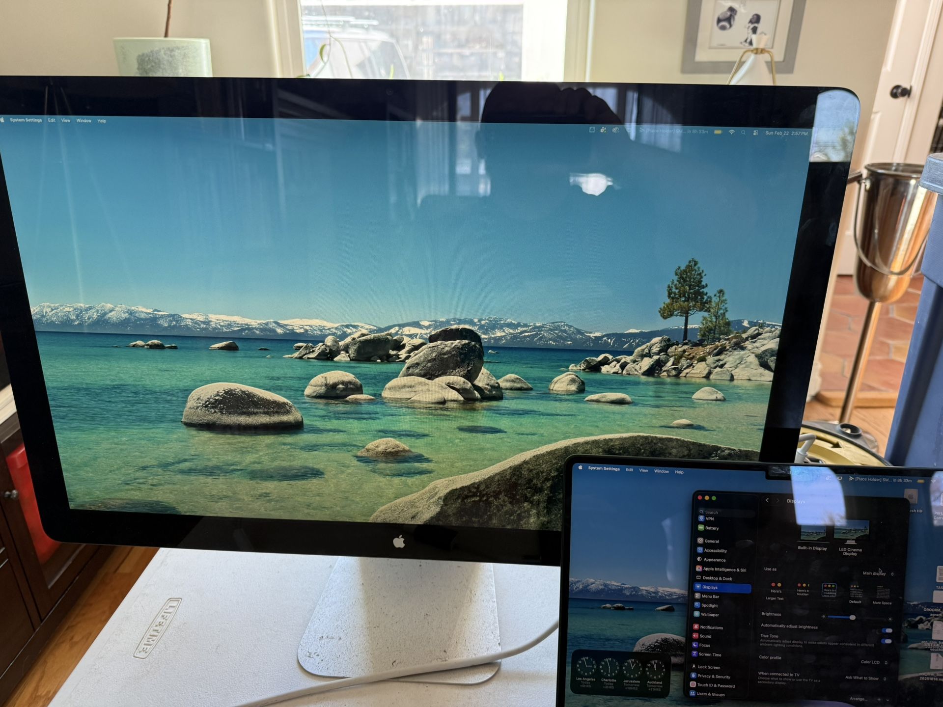 Apple 27 Inch Cinema Display