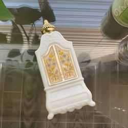 Vintage Avon Perfume Bottle/bath Oil 