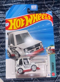 Hot Wheels Tooned Volkswagen Golf