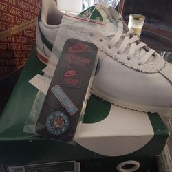 STRANGER THINGS CLASSIC CORTEZ 