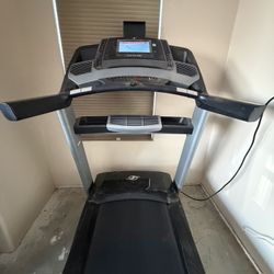 Treadmill 