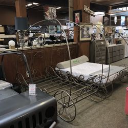 Enchant, Champagne, Twin Carriage Bed