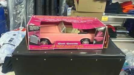 Classic Convertible Fashion Doll Toy Car