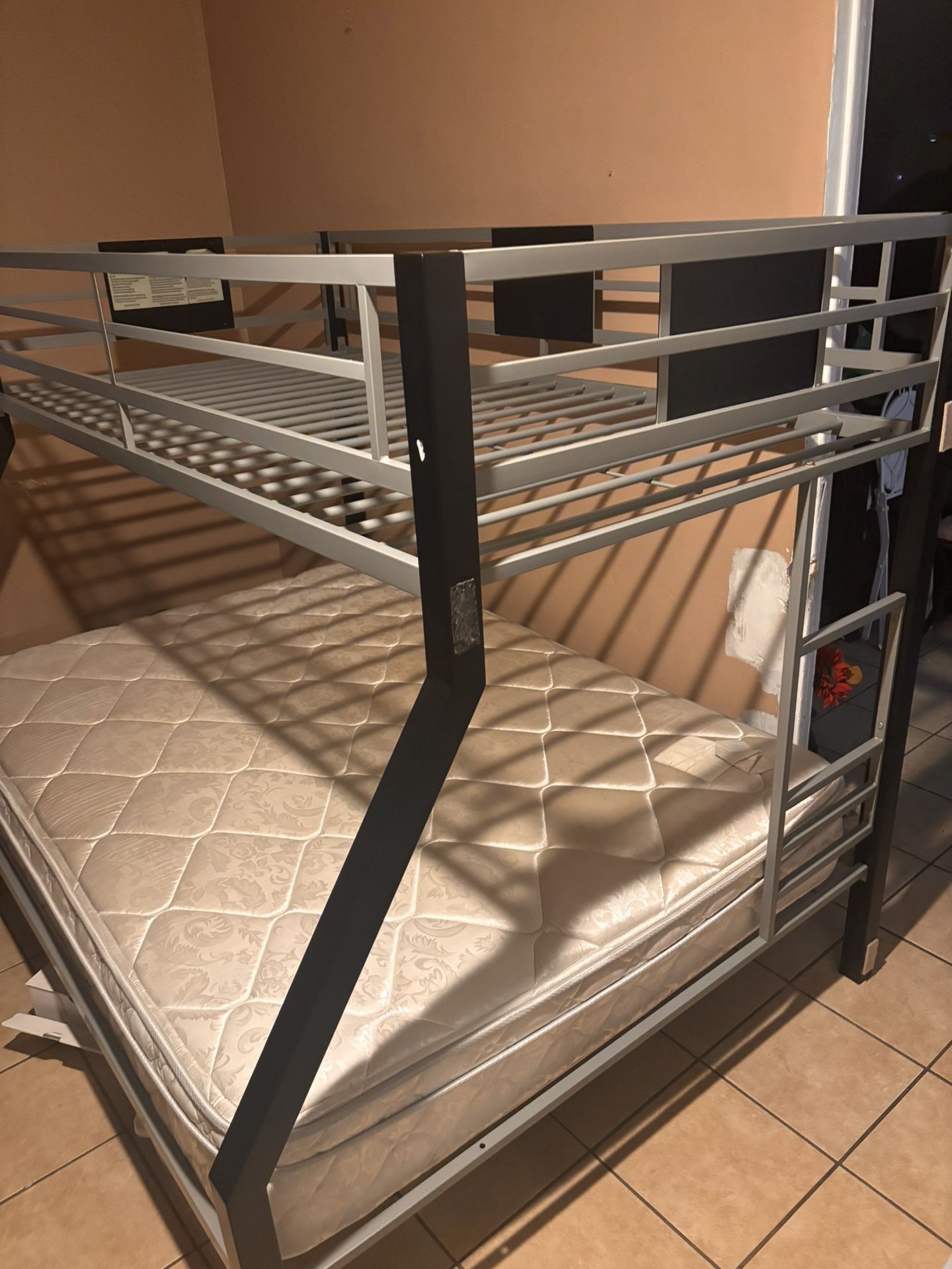 Dinsmore- Metal Twin Over Full Bunk Bed