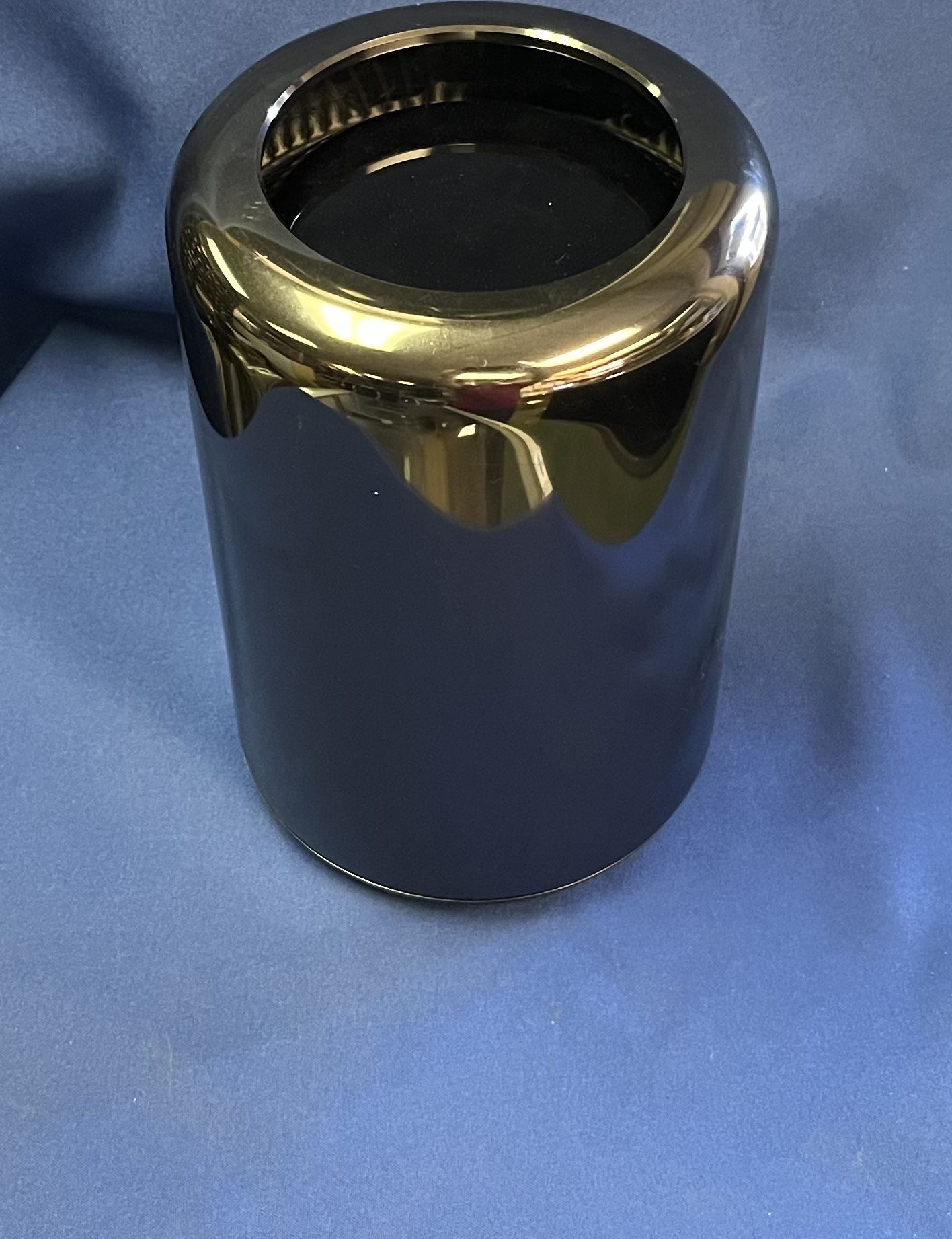 MacPro Late 2013 Xeon Six Core 3.5 - 32 Gb - 500gb Ssd - Dual FirePro D500