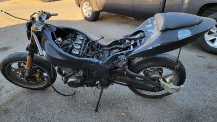 2005 2006 KAWASAKI ZX6 636 PART OUT 