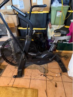 Assault Bike Pro