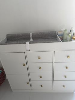 Baby changed table drawer