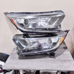2017 To 2022 HONDA CRV HEADLIGHTS