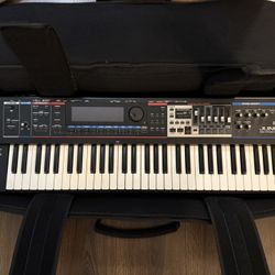 Roland JUNO-Gi Mobile Synth + Digital Recorder (Excellent Condition)