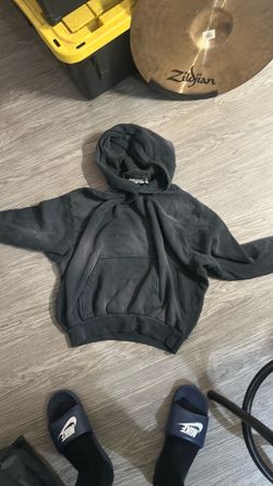 Used HELLSTAR hoodie black/distress color