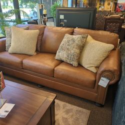 New Traditional Style Genuine Leather Sofa