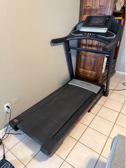 iFit Treadmill