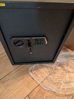 5.2 cubic foot safe