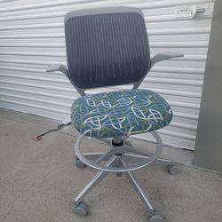 Steelcase Cobi chair high stools new